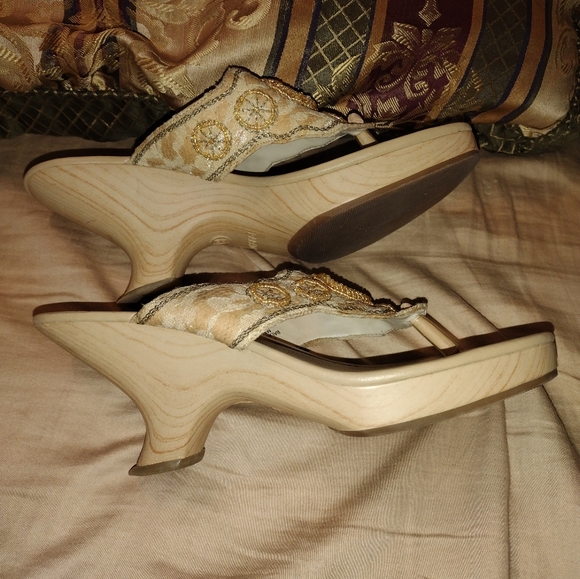 Parade tm heels - Picture 2 of 3